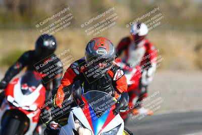 media/Jan-14-2024-SoCal Trackdays (Sun) [[2e55ec21a6]]/Turn 2 (1025am)/